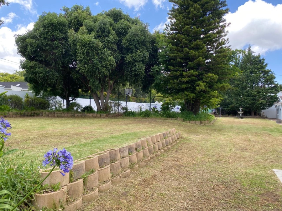 5 Bedroom Property for Sale in Constantia Western Cape